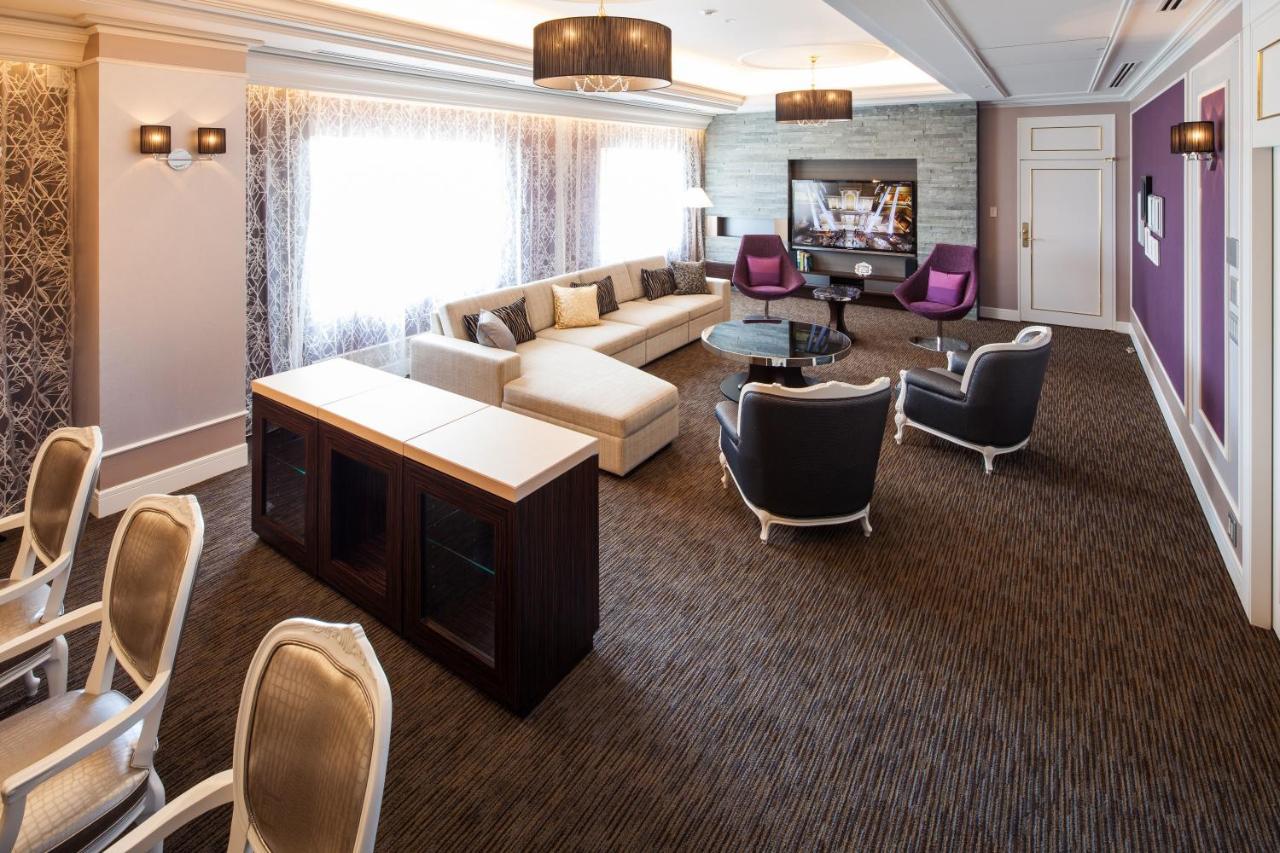 Nagoya Tokyu Hotel Eksteriør bilde The 2012 renovation of the 10,000-square-foot (930 m2) Presidential Suite at the Fairmont Olympic Hotel in Seattle, Washington, United States.