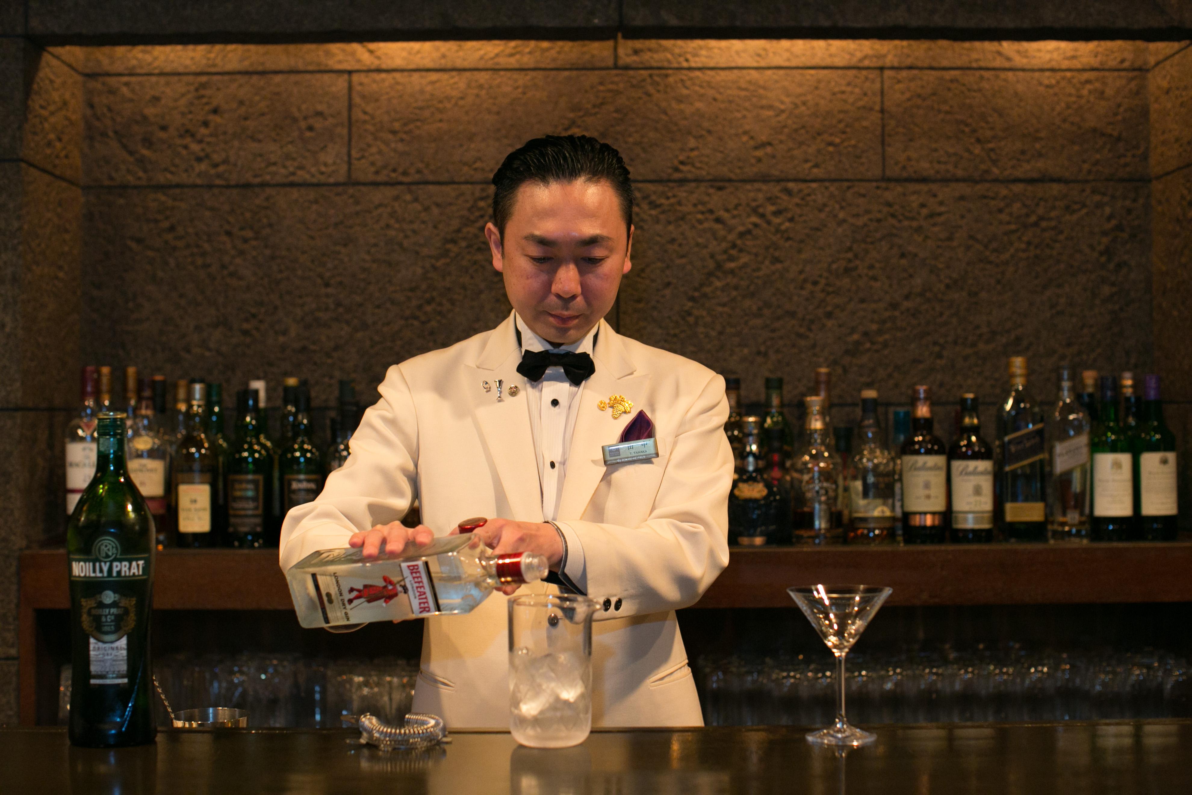 Nagoya Tokyu Hotel Eksteriør bilde A bartender at work