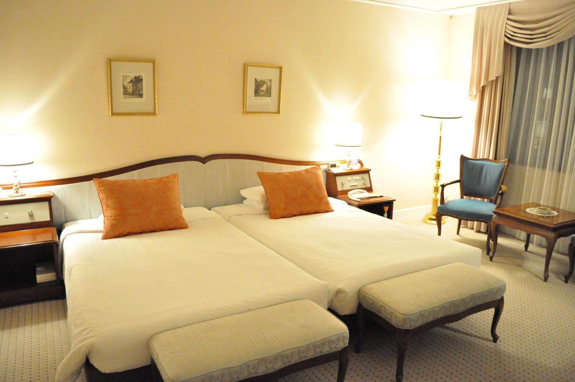 Nagoya Tokyu Hotel Eksteriør bilde A room at the hotel
